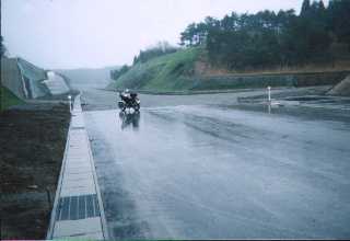 �Z������